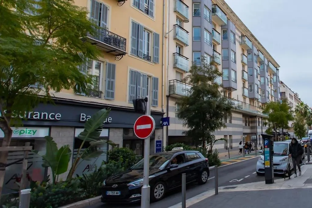 L18 Central Parking Terrace Ac 10Mins Walk To Beaches Nizza