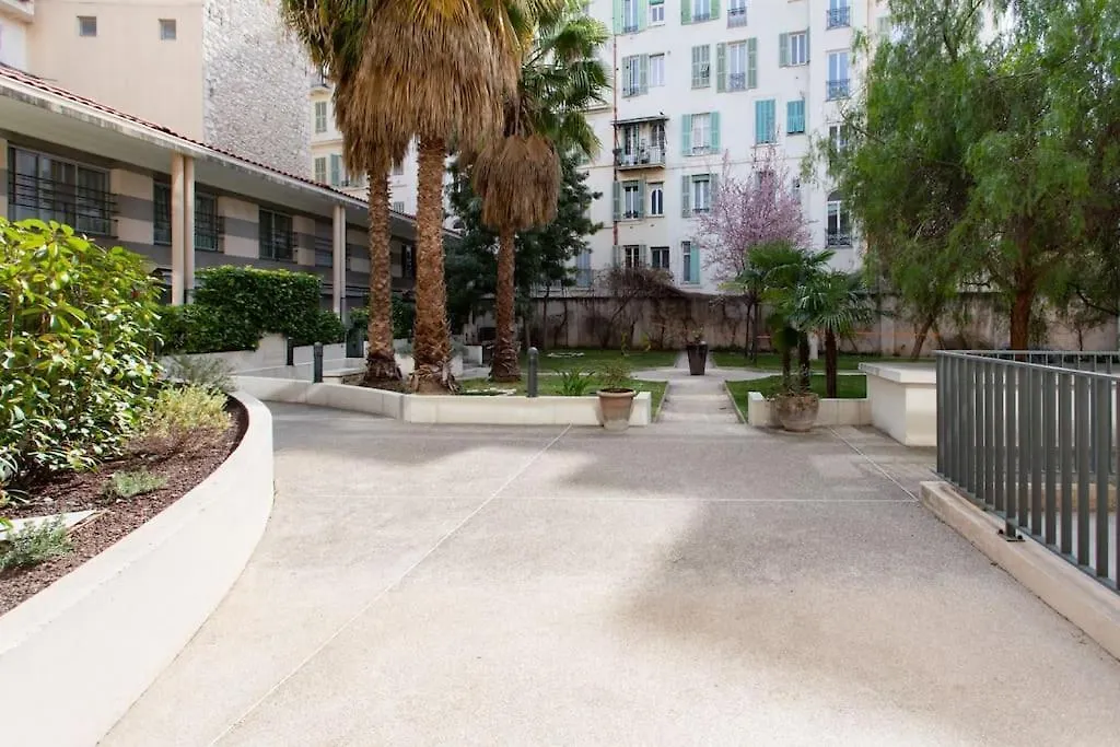 Apartment L18 Central Parking Terrace Ac 10Mins Walk To Beaches Nice France