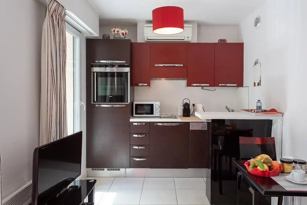 L18 Central Parking Terrace Ac 10Mins Walk To Beaches Nice